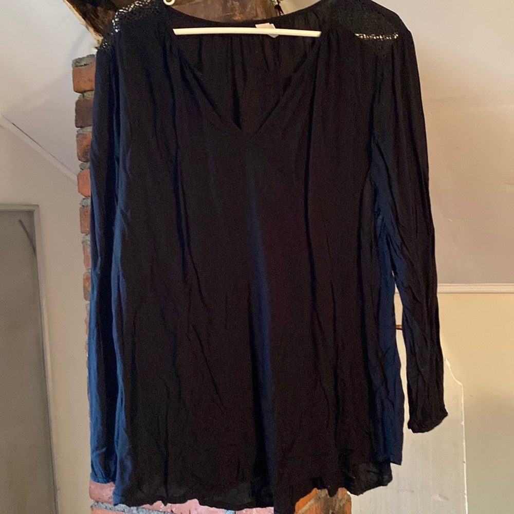 Old Navy black top w/ lace patch on shoulder